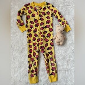 Hanna Andersson Vibrant Yellow Pajamas with Spunky Strawberry Print